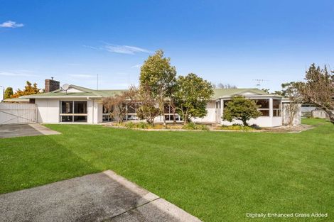 Photo of property in 4 Sandstrom Grove, Feilding, 4702
