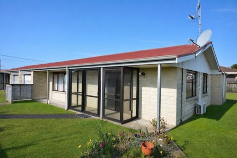 Photo of property in 17b Pemberton Crescent, Greerton, Tauranga, 3112