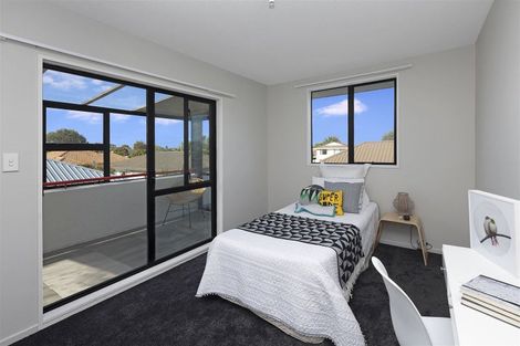 Photo of property in 122b Yaldhurst Road, Sockburn, Christchurch, 8042