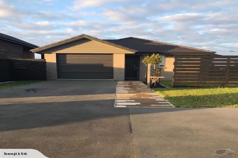 Photo of property in 16 Koareare Avenue, Halswell, Christchurch, 8025