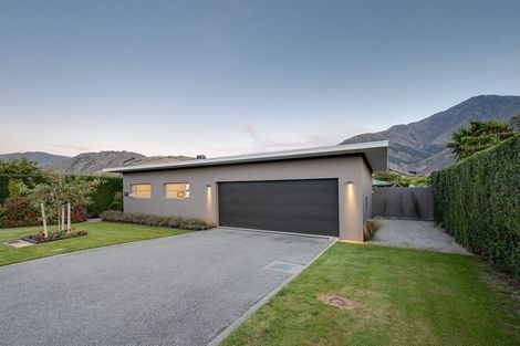 Photo of property in 52 Sylvan Street, Lake Hayes, Queenstown, 9304