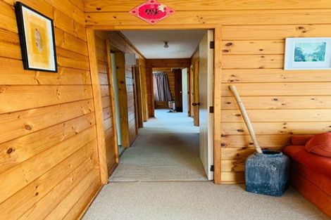 Photo of property in 2/72 Aeroview Drive, Beach Haven, Auckland, 0626