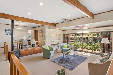 Photo of property in 131 Chivalry Road, Glenfield, Auckland, 0629