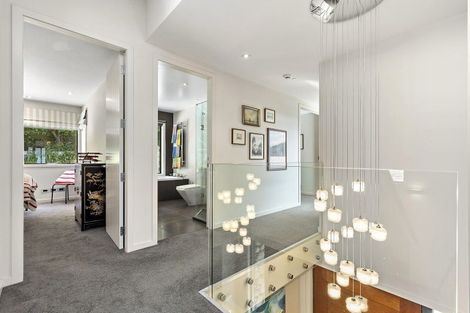 Photo of property in 160 Breaker Bay Road, Breaker Bay, Wellington, 6022