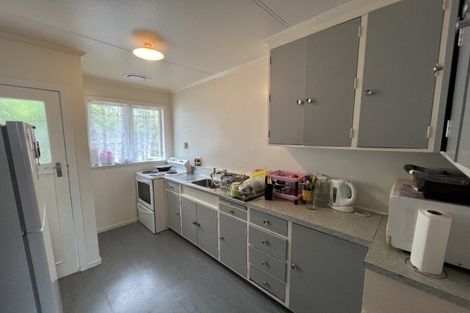 Photo of property in 121 Fitzherbert Avenue, West End, Palmerston North, 4410