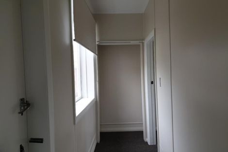 Photo of property in 8 Hampton Hill Road, Tawa, Wellington, 5028