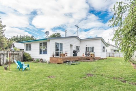 Photo of property in 86 Aorangi Road, Paraparaumu, 5032