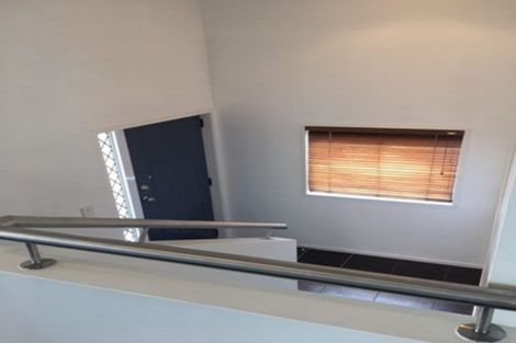 Photo of property in 103b Redoubt Road, Goodwood Heights, Auckland, 2105