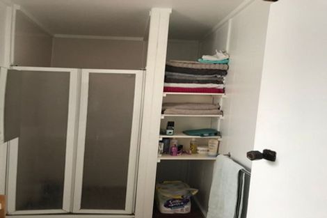 Photo of property in 47 The Esplanade, Eastern Beach, Auckland, 2012