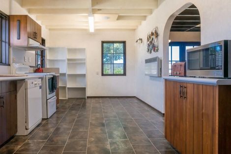 Photo of property in 1 Treadwell Street, Springvale, Whanganui, 4501