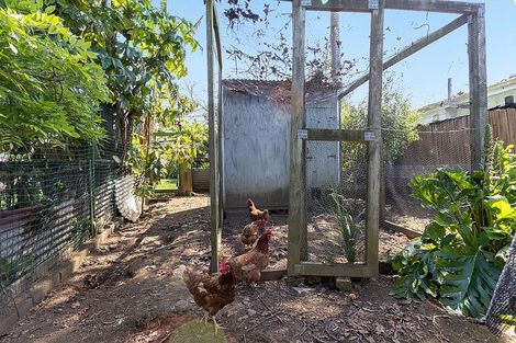 Photo of property in 40 James Mcleod Road, Shelly Beach, Helensville, 0874