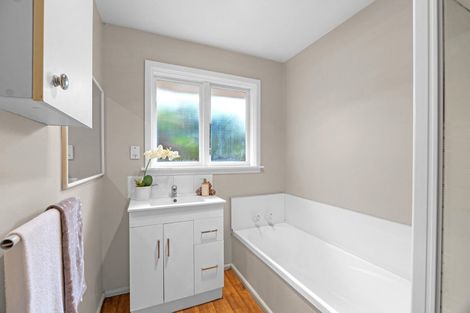 Photo of property in 26 Hudson Street, Bryndwr, Christchurch, 8053