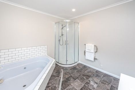 Photo of property in 72 Treadwell Street, Springvale, Whanganui, 4501