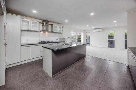 Photo of property in 10 Savina Court, Flat Bush, Auckland, 2019