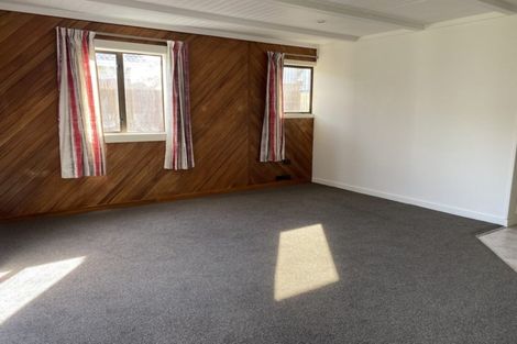 Photo of property in 14 Warner Place, Heathcote Valley, Christchurch, 8022