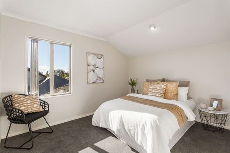 Photo of property in 18 Scarlet Lane, Redwood, Christchurch, 8051