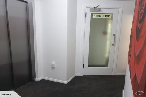 Photo of property in Olympus Flats, 8/280 Oriental Parade, Oriental Bay, Wellington, 6011