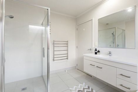 Photo of property in 13 Edgeview Crescent, Fitzroy, Hamilton, 3206
