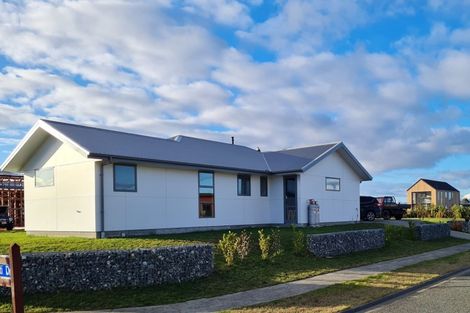 Photo of property in 35 Pounamu Drive, Te Anau, 9600