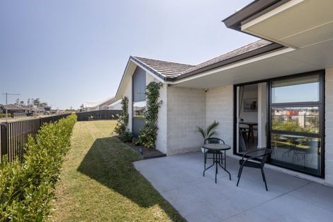 Photo of property in 51 Manawa Road, Papamoa Beach, Papamoa, 3118