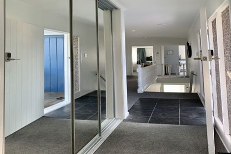 Photo of property in 43 Russleigh Drive, Dinsdale, Hamilton, 3204