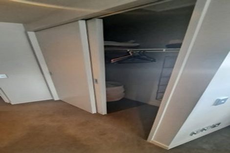 Photo of property in Monument Apartments, 9h/245 Wakefield Street, Te Aro, Wellington, 6011