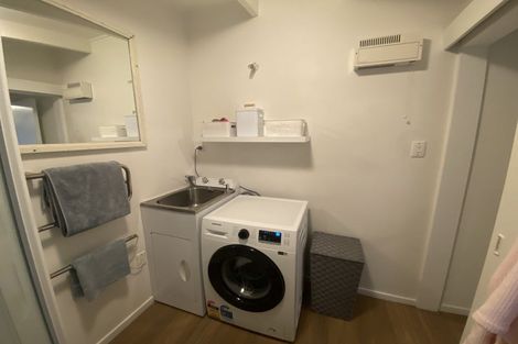 Photo of property in 13a Heuchan Lane, Wanaka, 9305