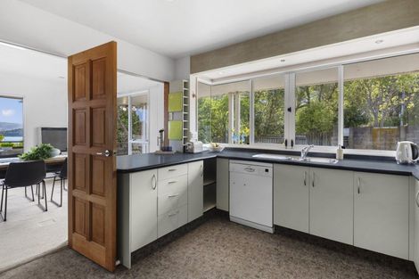 Photo of property in 45 Ferry Road, Days Bay, Lower Hutt, 5013