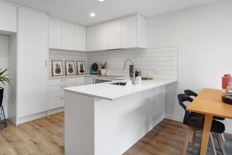 Photo of property in 6 Avonhead Road, Avonhead, Christchurch, 8042