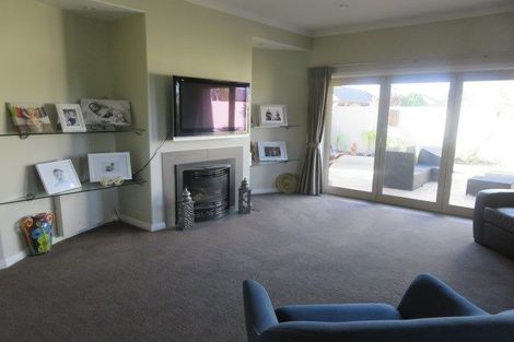 Photo of property in 2 Oldfield Court, Huntington, Hamilton, 3210