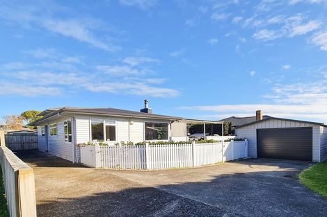 Photo of property in 249 Queen Street, Pukekohe, 2120