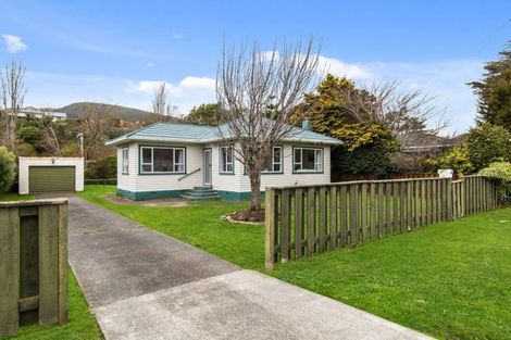 Photo of property in 34 Findlay Street, Tawa, Wellington, 5028