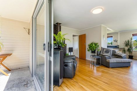 Photo of property in 21 Salem Place, Torbay, Auckland, 0630
