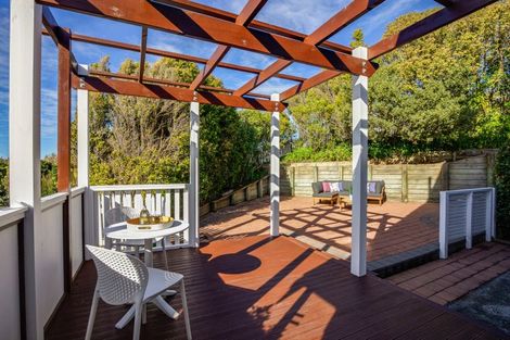 Photo of property in 1 Anaheim Place, Churton Park, Wellington, 6037
