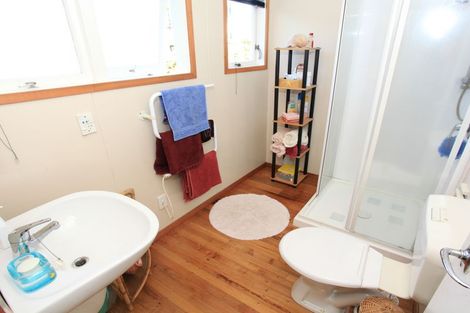 Photo of property in 7 Earles Place, Raglan, 3297