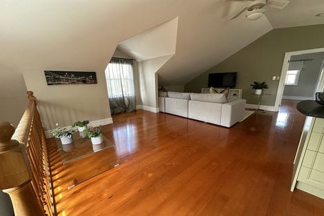 Photo of property in 36 James Mackie Road, Helensville, 0875