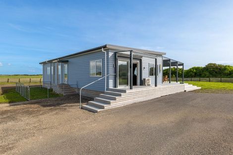 Photo of property in 385b Tipoka Road, Rahotu, Opunake, 4685