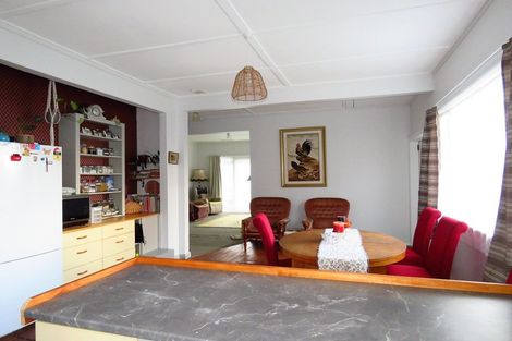 Photo of property in 2 Curtis Street, Hector, 7822