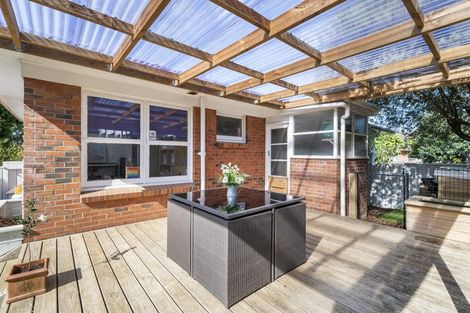 Photo of property in 4/21 Evelyn Place, Hillcrest, Auckland, 0627