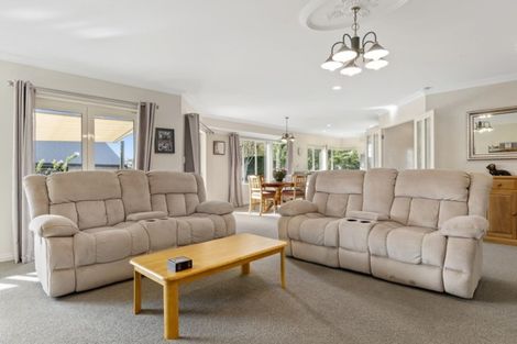 Photo of property in 28 Montana Drive, Pyes Pa, Tauranga, 3112