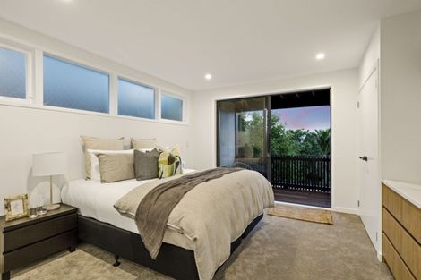 Photo of property in 181 Glenfield Road, Hillcrest, Auckland, 0627