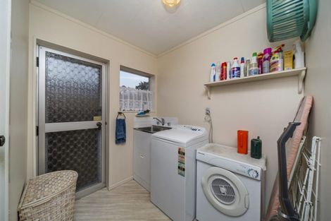 Photo of property in 1/10 Nursery Place, Westown, New Plymouth, 4310