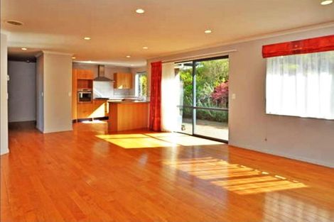 Photo of property in 329 Upper Harbour Drive, Greenhithe, Auckland, 0632