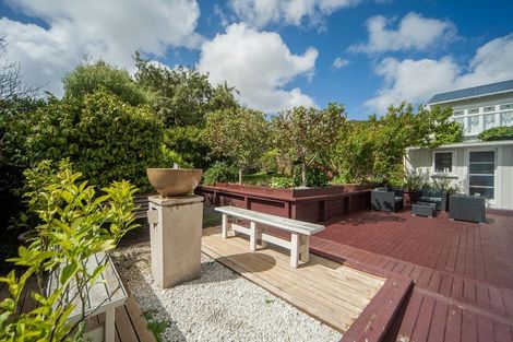 Photo of property in 15 Richmond Avenue, Karori, Wellington, 6012