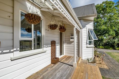 Photo of property in 143 Portia Street, Stratford, 4332