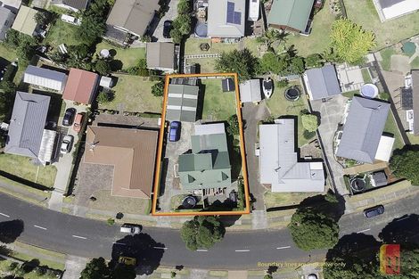 Photo of property in 14 Hadley Wood Drive, Wattle Downs, Auckland, 2103