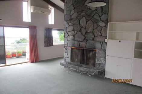 Photo of property in 135 Winara Avenue, Waikanae, 5036