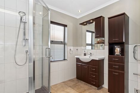 Photo of property in 31 Bucklands Crescent, Papamoa Beach, Papamoa, 3118