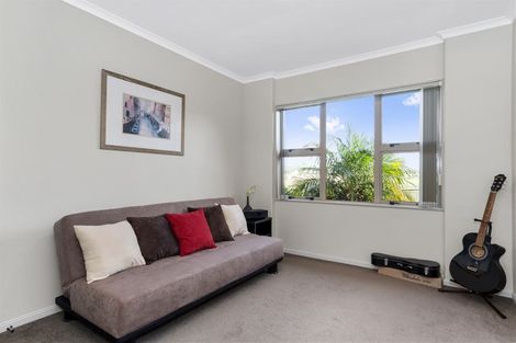 Photo of property in 31 Bucklands Crescent, Papamoa Beach, Papamoa, 3118