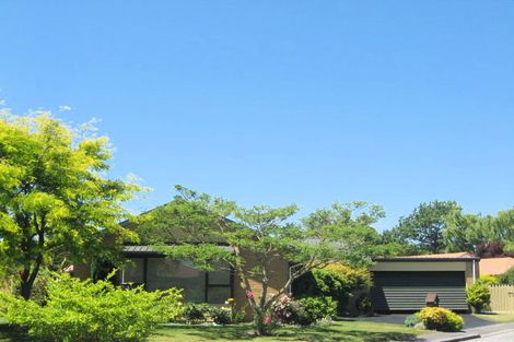 Photo of property in 43 Ben Nevis Drive, Broomfield, Christchurch, 8042